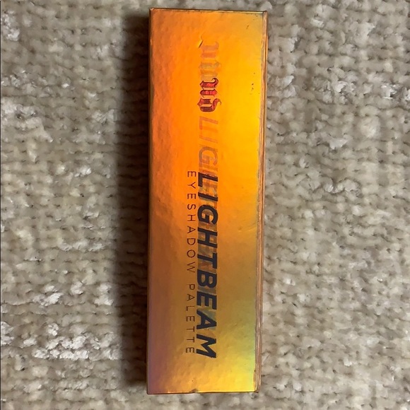 Urban Decay Lightbeam Eyeshadow Palette - Picture 5 of 5